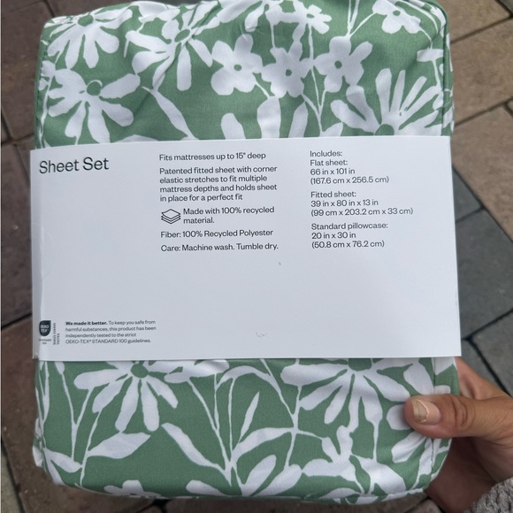 Room Essentials Microfiber Twin Sheet Set NWT - Picture 2 of 2